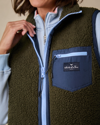 Highland Women's Sherpa Gilet - Olive/Blue